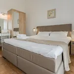 Elegant New Laura An With Private Pool In Porec * Kaštelir