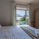 Elegant New Laura An With Private Pool In Porec Villa