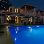 Villa Elegant New Laura An With Private Pool In Porec *