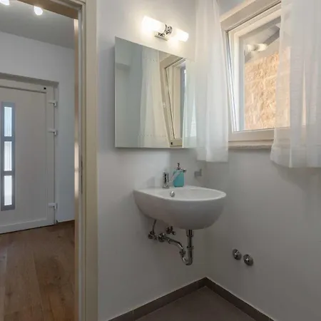 ヴィラ Elegant New Laura An With Private Pool In Porec *