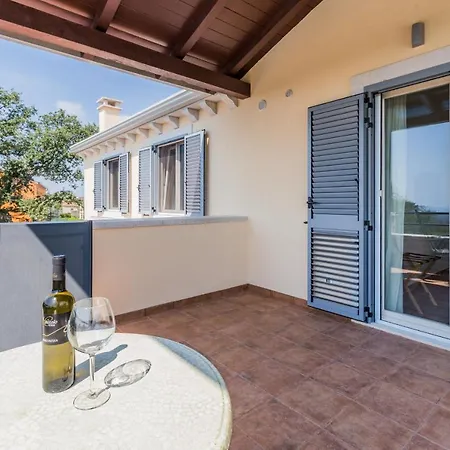 Elegant New Laura An With Private Pool In Porec Vila *