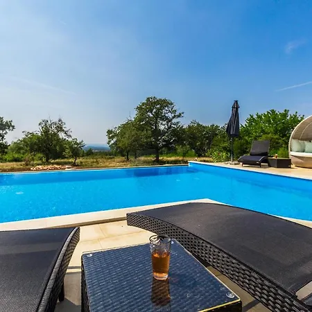 ヴィラ Elegant New Laura An With Private Pool In Porec *