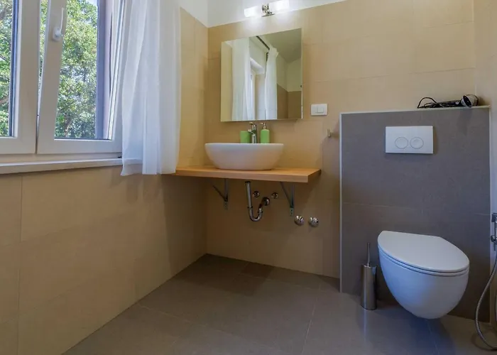 Villa Elegant New Laura An With Private Pool In Porec *