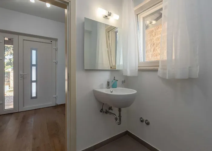 Vila Elegant New Laura An With Private Pool In Porec *