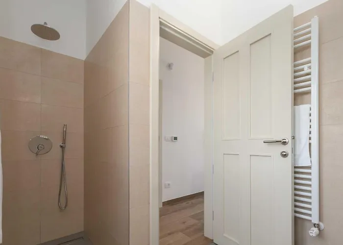 Elegant New Laura An With Private Pool In Porec Vila